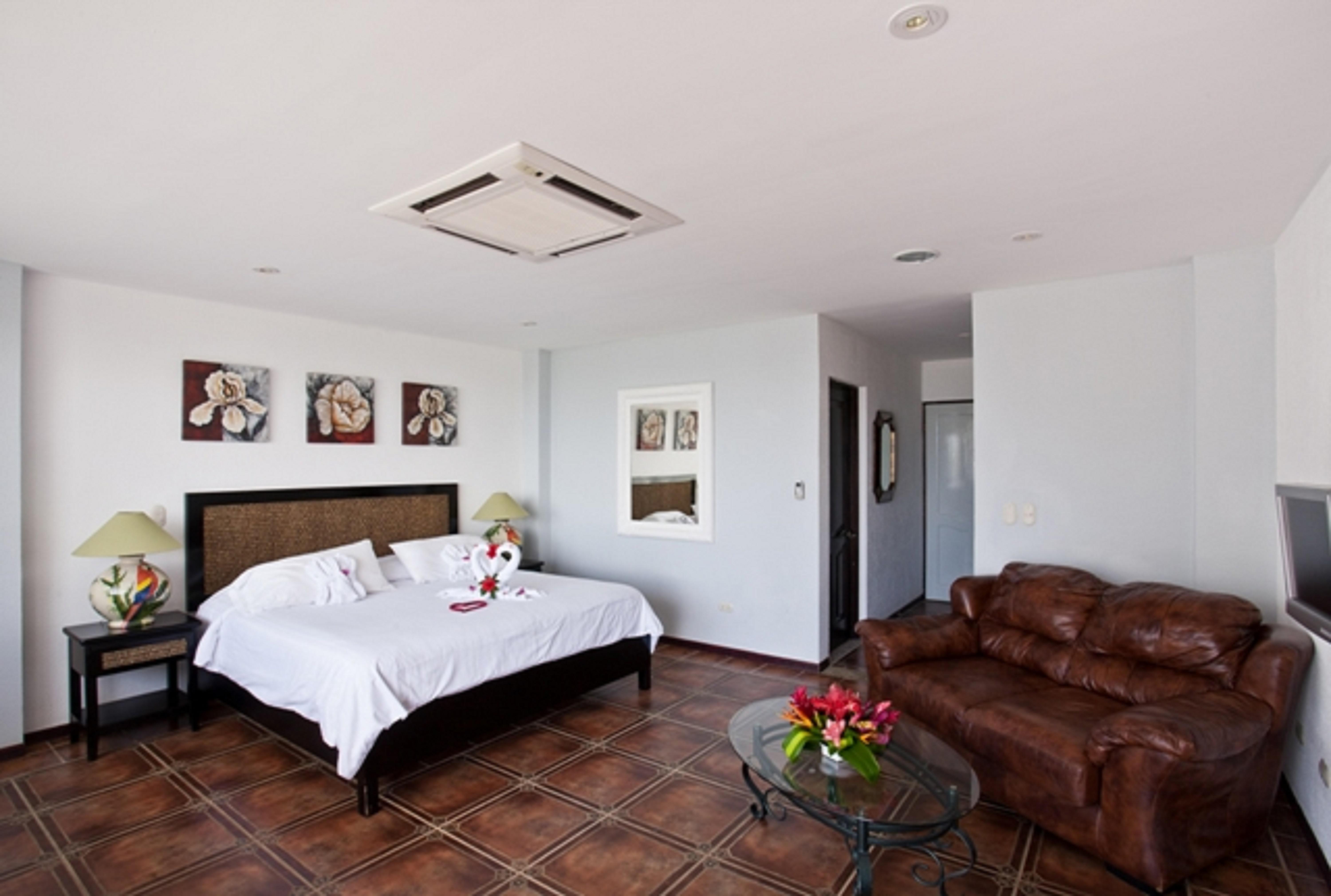 La Mansion Inn Мануэль-Антонио Экстерьер фото